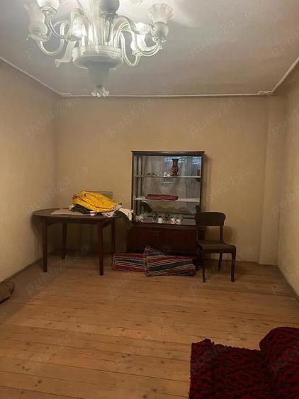 casa si teren de vanzare - 7