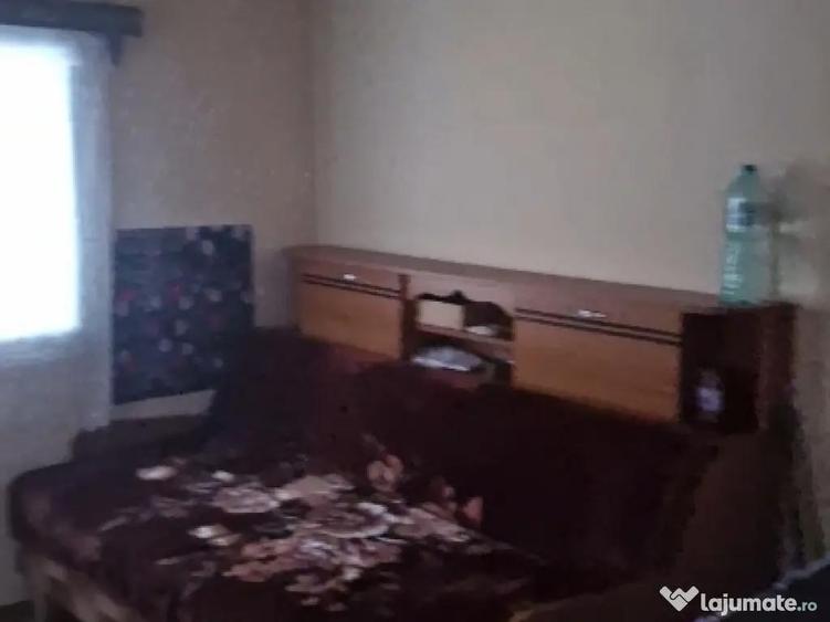 Casa de vanzare-Fratau?ii Noi, str. Carstei nr.35 - 4