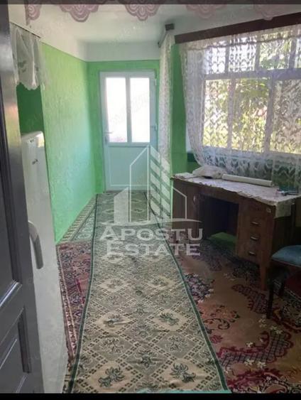 DE VANZARE casa solida LA 30 km de Timisoara - 2