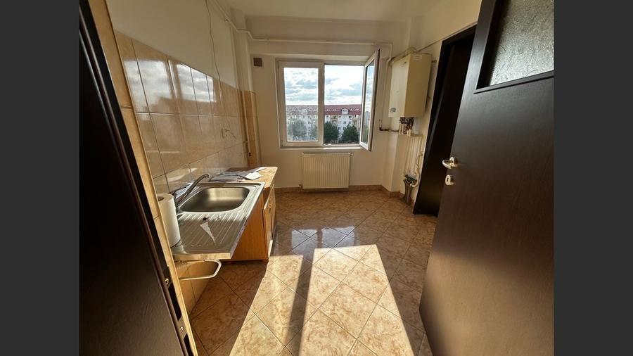 Apartament Slatina - 3 camere, 57.45 mp, zona Crisan - 5