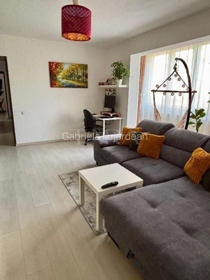 Apartament 3 camere, 63 mp + balcon - Gheorgheni, zona Hotel Royal Apartament 3 camere, 63 mp + balcon - Gheorgheni, zona Hotel Royal