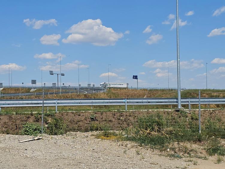 Teren Popesti | A0 | 3.3 HA intravilan | CU P+2 | Comision 0 - 3