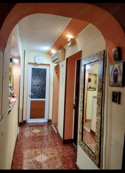 Apartament 4 camere etaj 4 PRET FIX!!! - 1