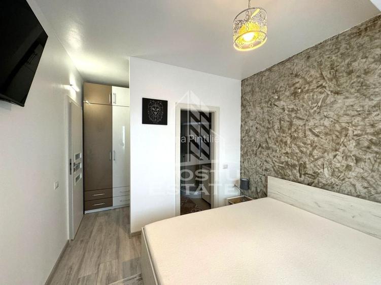 Apartament cu 3 camere, decomandat ,zona Girocului, Loc de parcare