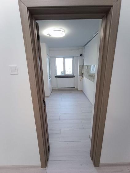 Apartament cu 3 camere decomandat în Stadion