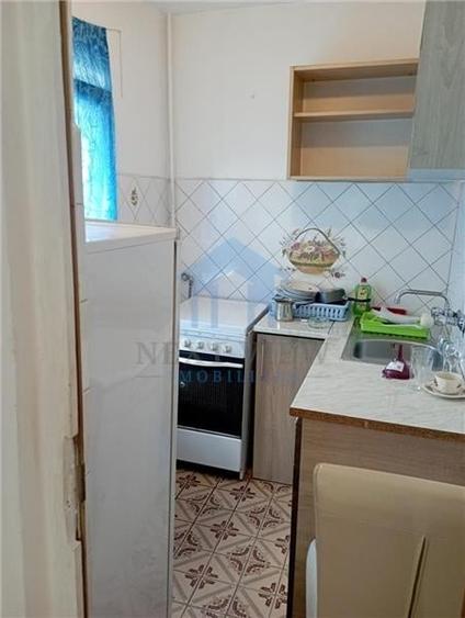 Garsoniera, Plopilor - 7