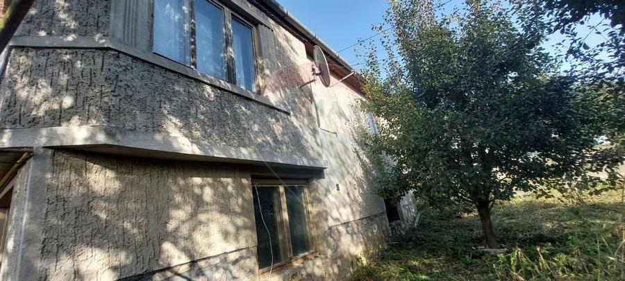 Casă  individuala cu teren generos - 10