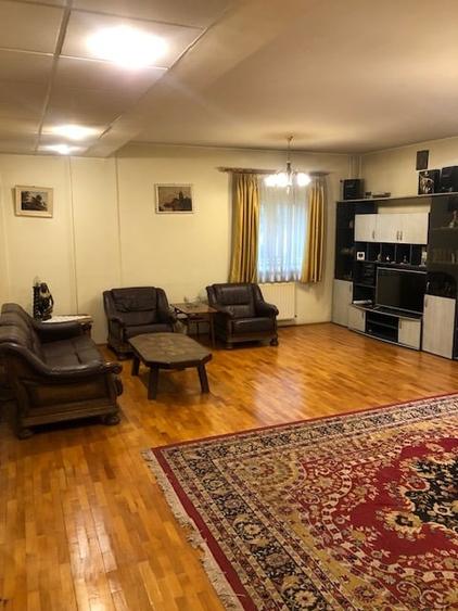 Casă individuală cu 5 camere cu Canalizare în Pajura