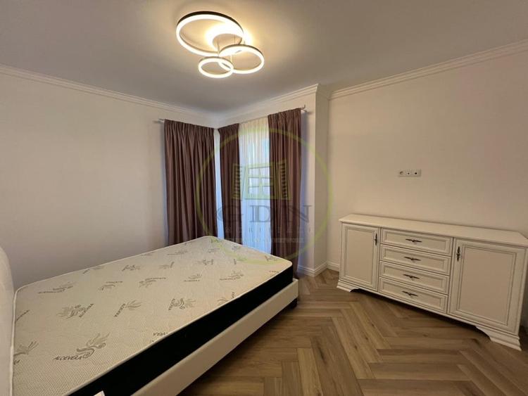 Duplex cu 4 camere cu Canalizare în Florești
