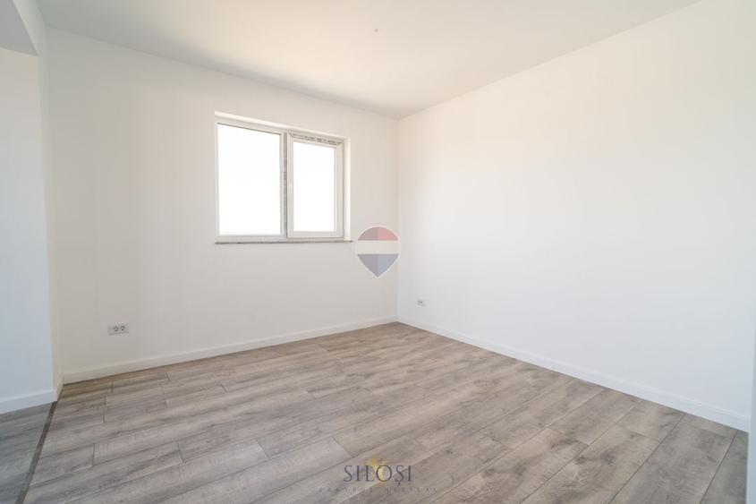 Penthouse cu 3 camere decomandat în Dobroești
