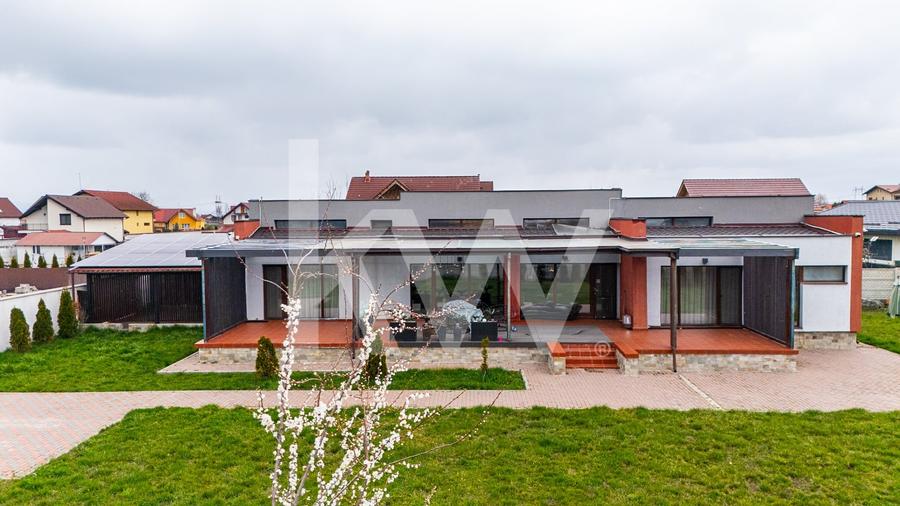 Casă individuală cu 3 camere cu Canalizare în Stupini