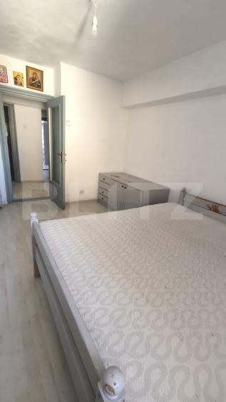 Apartament cu 4 camere decomandat în Burdujeni