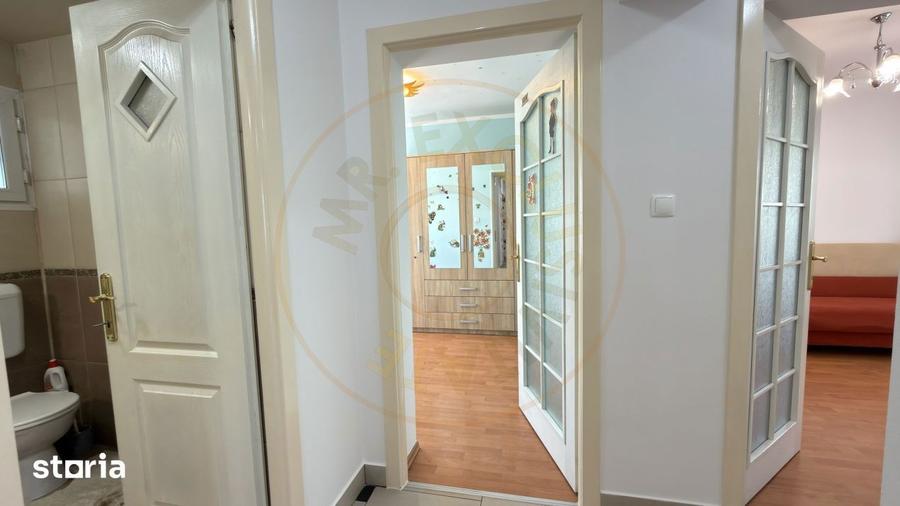 Apartament cu 3 camere decomandat, mobilat în Central