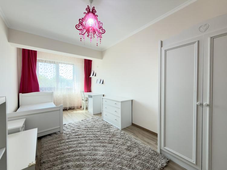 Apartament cu 3 camere semidecomandat, mobilat în Lacul Tei