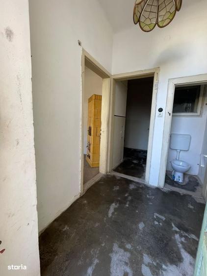 Casă cu 3 camere în Central
