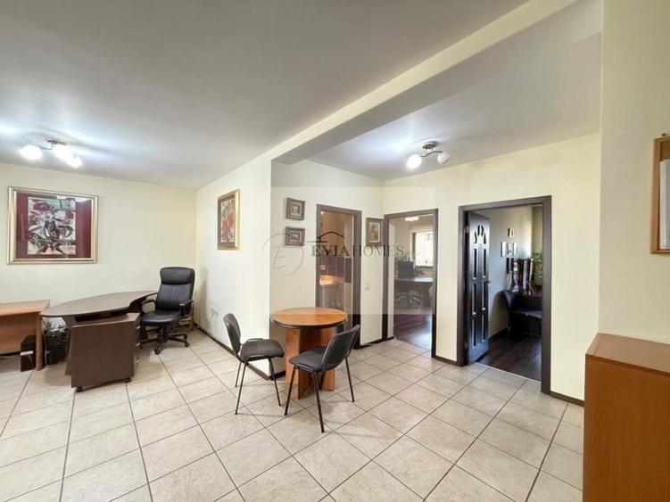 Apartament cu 3 camere semidecomandat, mobilat în Andrei Mureșanu