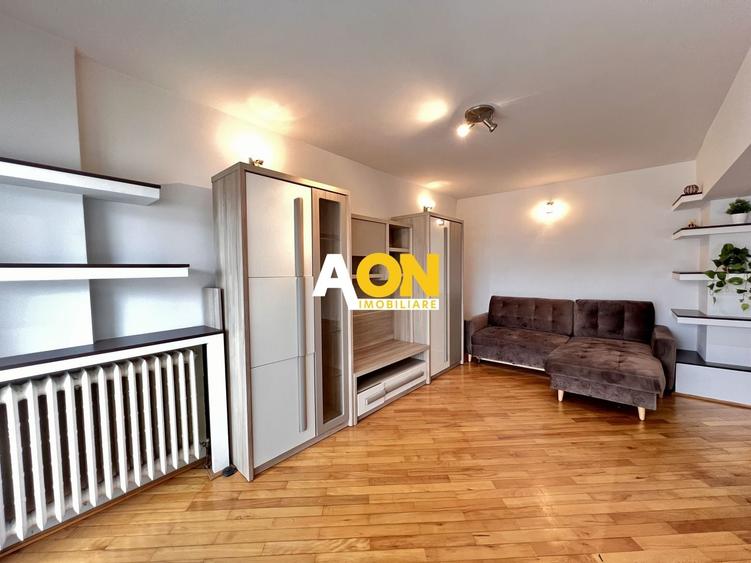Apartament cu 2 camere semidecomandat, mobilat în Cetate