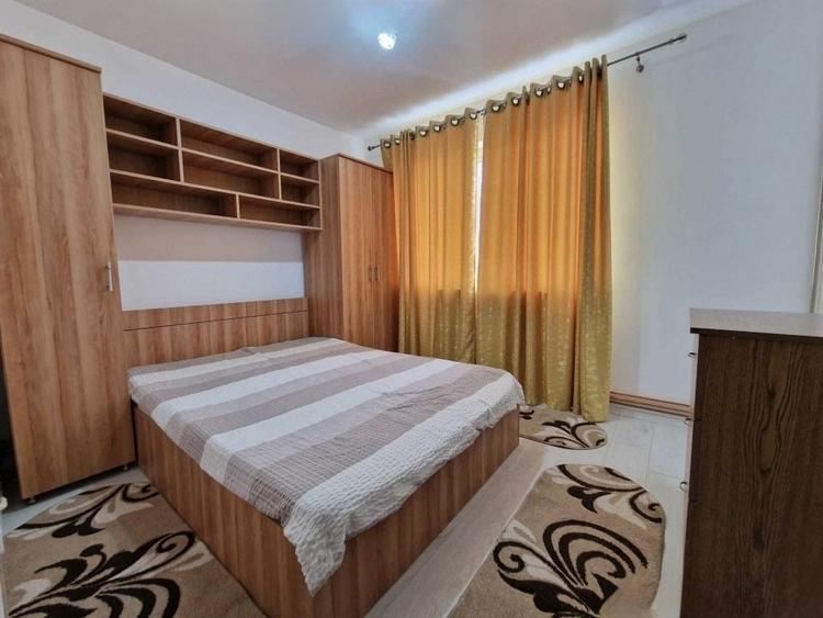 Apartament cu 3 camere decomandat în Preajba Mare