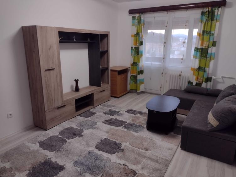 Apartament cu 2 camere decomandat în Ostroveni