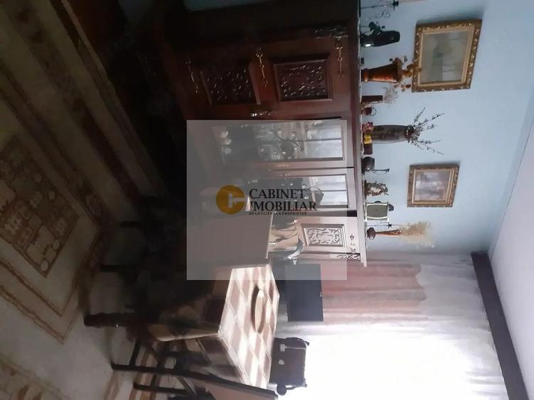 Apartament cu 2 camere semidecomandat, mobilat în Universitate