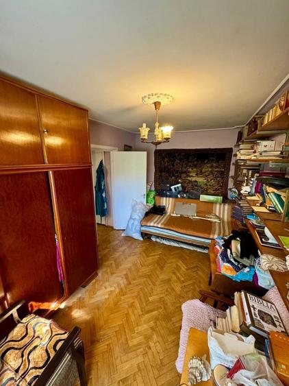 Apartament cu 2 camere semidecomandat în Podu Roș