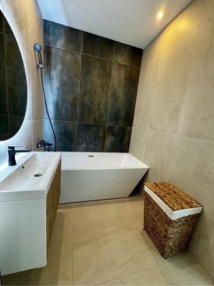 Apartament cu 3 camere decomandat în Nord
