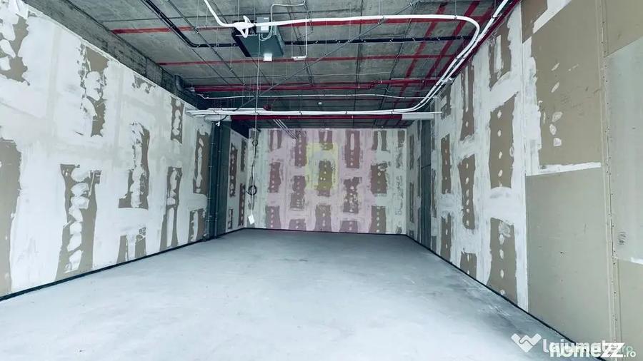 Spațiu comercial, de 103 mp, în Sebastian