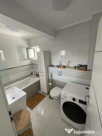 Apartament cu 2 camere semidecomandat în Șelimbăr