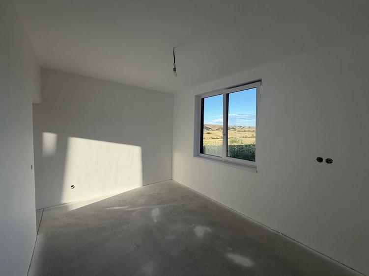 Casă cu 3 camere în Hidiș