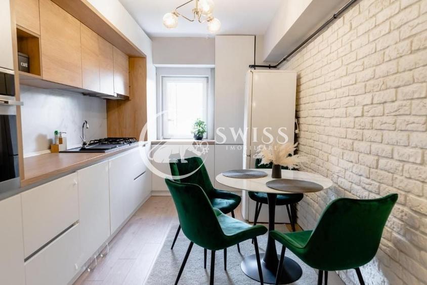 Apartament cu 3 camere decomandat, mobilat în Zorilor
