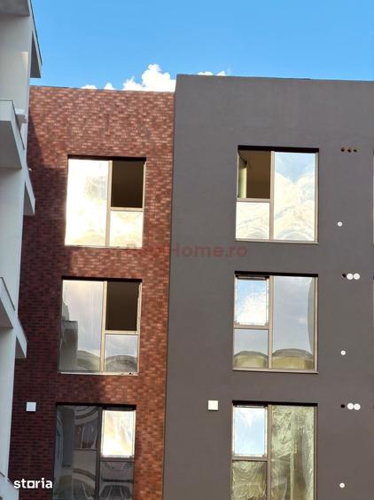 Apartament cu 3 camere decomandat în Titan