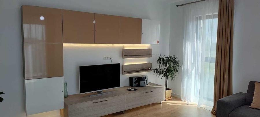Apartament cu 2 camere decomandat în Central