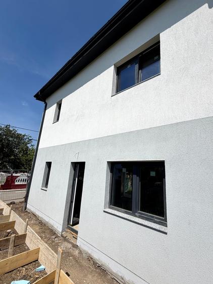 Duplex cu 4 camere cu Canalizare în Păcurari
