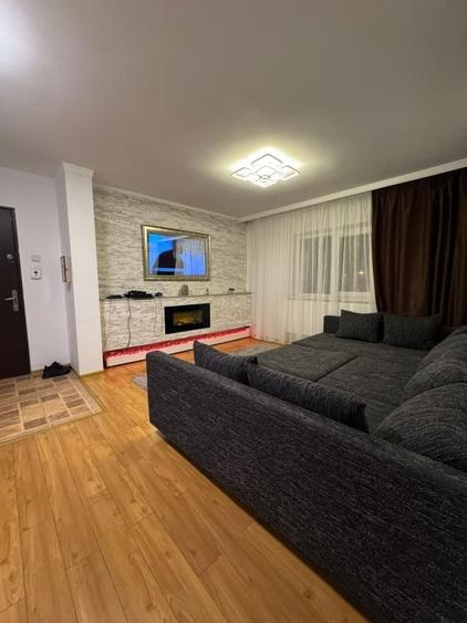 Apartament cu 4 camere decomandat, mobilat în Eroii Revoluției
