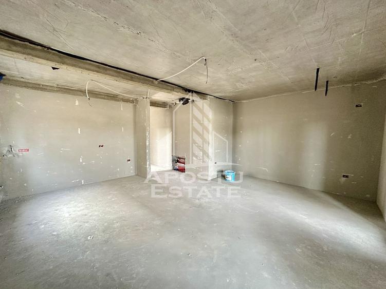 Duplex cu 4 camere cu Canalizare în Giroc