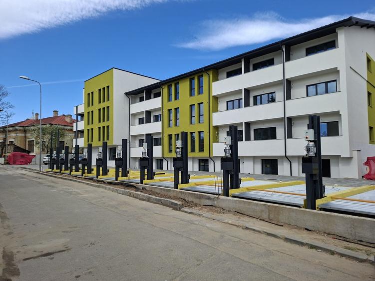 Apartament cu 2 camere decomandat în Popoveni
