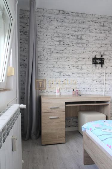 3 camere, clima, bloc anvelopat, Str. Cosminului - Girocului. - 11