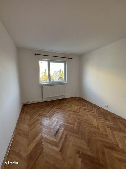 Apartament de 4 camere de vanzare, etaj 3 - 1