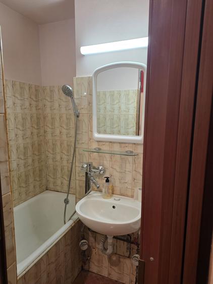 Garsoniera de inchiriat/ 200Euro - 3