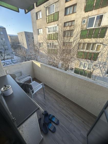 BRASADAS vinde ap 2 cam etajul 2 in Micro 17. - 7