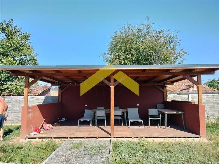 Casa cu trei camere  din containere  Frumuseni - 10