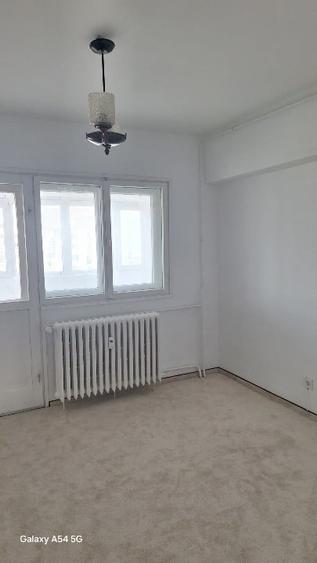 Vând apartament patru camere decomandate. - 7