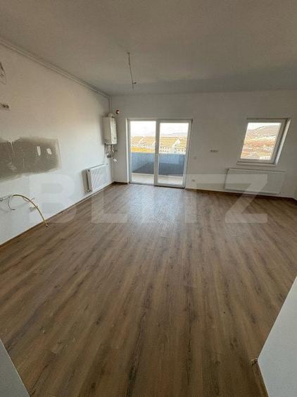 Apartament 3 camere, 64 mp, terasa, Centura - 1