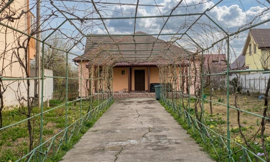 Casa individuala in Navodari, cartierul nou de vile, teren de 1487 mp - 2