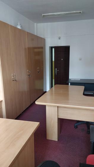 Birou mobilat ,utilitati incluse ,parcare - 2