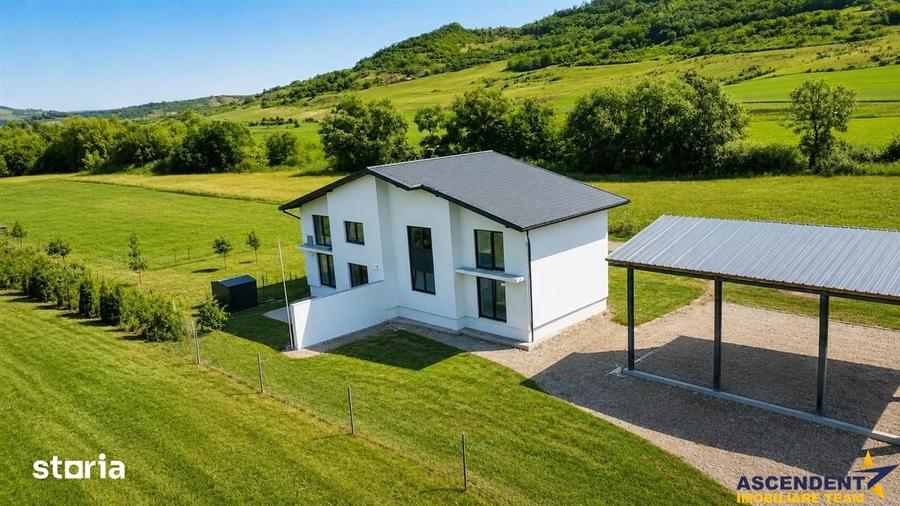 Casă cu 4 camere cu Teren 327 Mp în Ceuaș