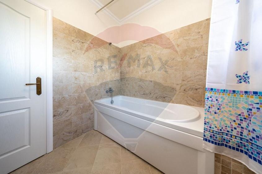 Casă  superba complet utilata teren 660mp - 28