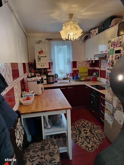 cv 164 D.Cantemir , apartament 2 camere semidecomandat - 4