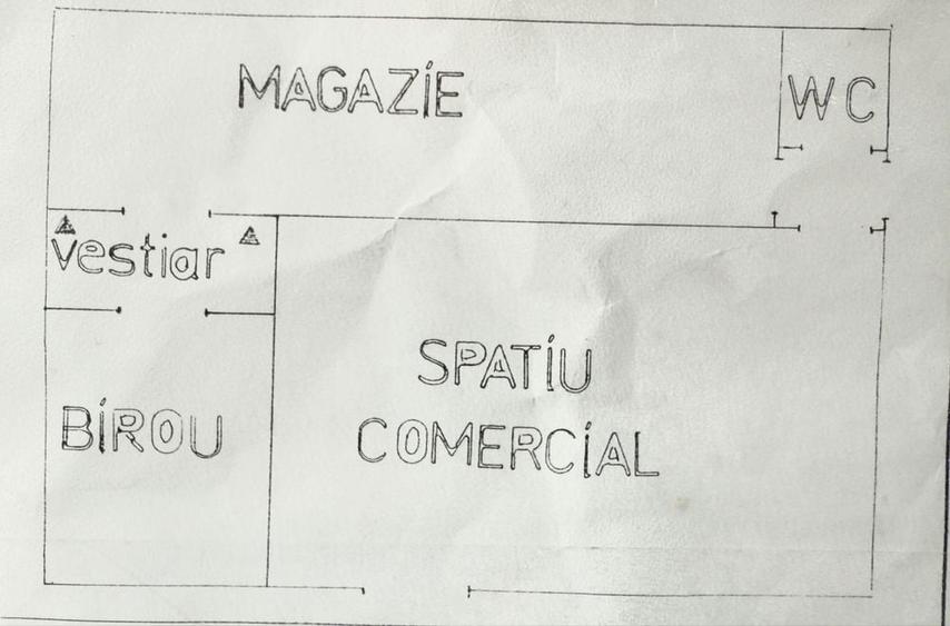 Vand spatiu comercial - central Deva - 1