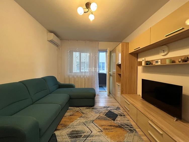 1 Decembrie 2 Camere Etaj 1  55 Mp Centrala Proprie Bloc 2016 9 Min Metrou 1 Dec 1 Decembrie 2 Camere Etaj 1  55 Mp Centrala Proprie Bloc 2016 9 Min Metrou 1 Dec